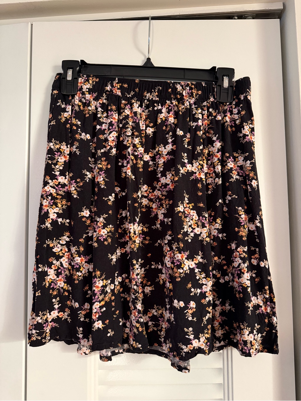 Old Navy Floral Skirt - Small